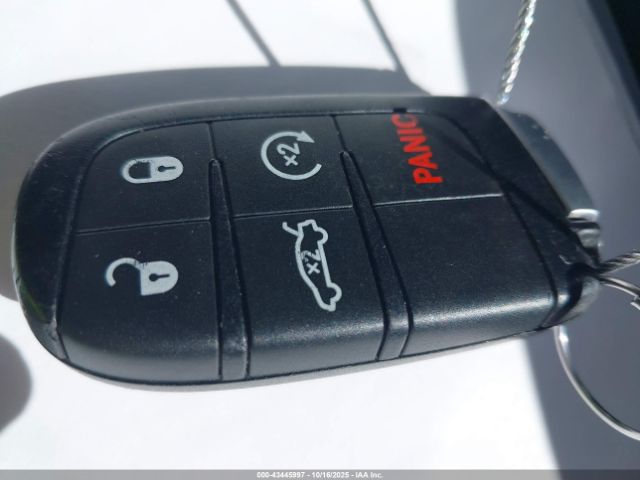 2021 CHRYSLER 300 2C3CCABG5MH634219 Photo 10