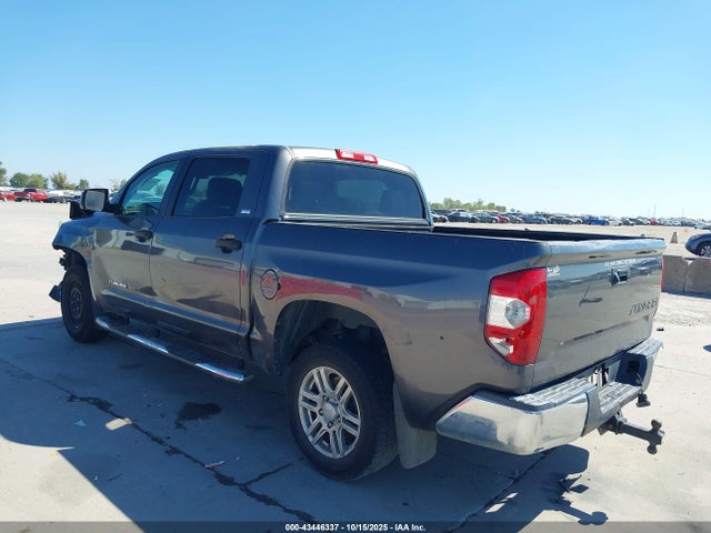 2017 TOYOTA TUNDRA 5TFEM5F14HX110060 Photo 2
