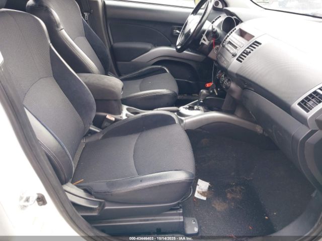 2010 MITSUBISHI OUTLANDER JA4JT3AW6AZ008546 Photo 4