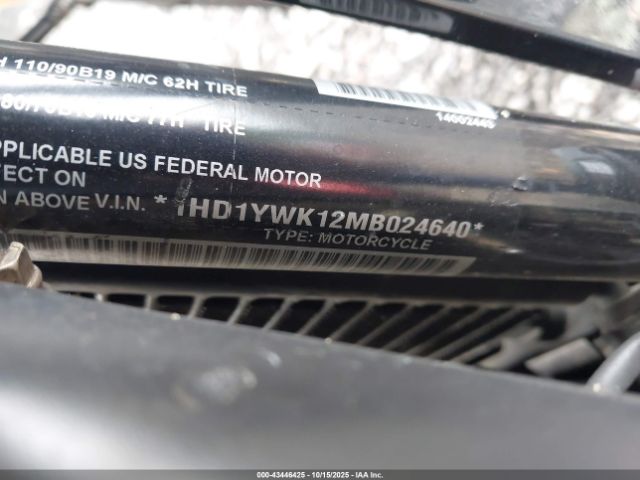 2021 HARLEY-DAVIDSON FXLRS 1HD1YWK12MB024640 Photo 9