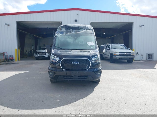 1FBAX9XG6PKA22417 Ford Transit-350 Passenger Van Xlt