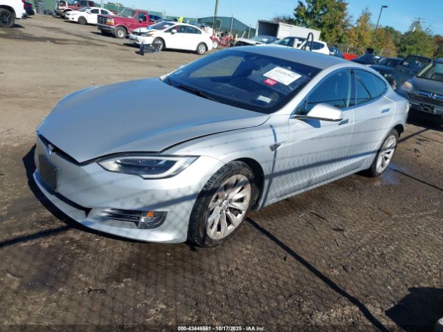 2016 TESLA MODEL S 5YJSA1E17GF150972 Photo 1