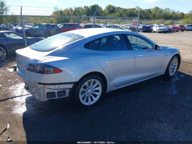 2016 TESLA MODEL S 5YJSA1E17GF150972 Photo 3