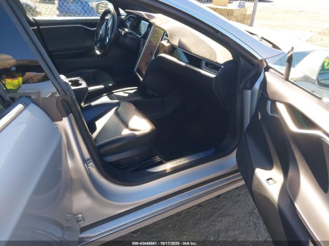 2016 TESLA MODEL S 5YJSA1E17GF150972 Photo 4