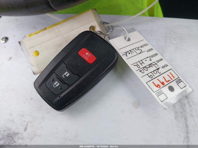 2019 TOYOTA C-HR JTNKHMBX7K1050888 Photo 10