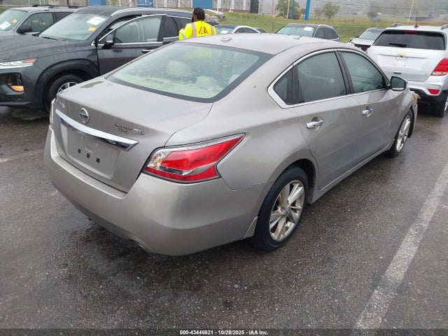 Nissan Altima 2015 1N4AL3AP2FN886364 Image 4