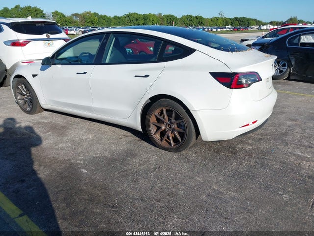 2023 TESLA MODEL 3 5YJ3E1EA2PF435720 Photo 2