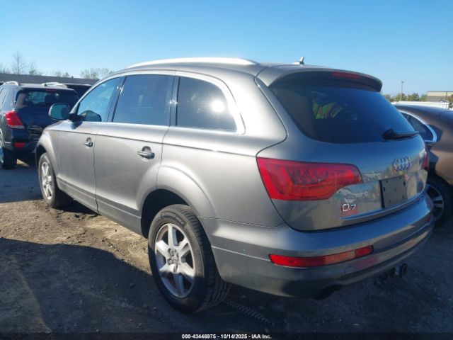 2011 AUDI Q7 WA1LGAFE3BD005779 Photo 2