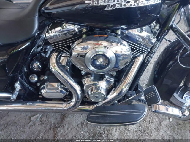 2011 HARLEY-DAVIDSON FLHX 1HD1KBM11BB635943 Photo 7