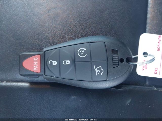 2011 JEEP GRAND CHEROKEE 1J4RR5GT8BC562654 Photo 10