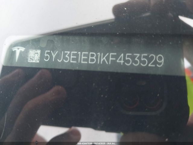 2019 TESLA MODEL 3 5YJ3E1EB1KF453529 Photo 8