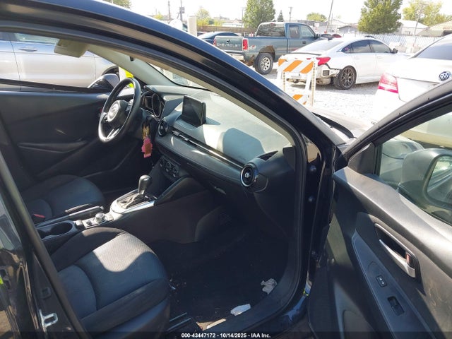 2019 Toyota Yaris Le მანქანა იყიდება აუქციონზე, vin: 3MYDLBYV9KY525265, აუქციონის ნომერი: 43447172