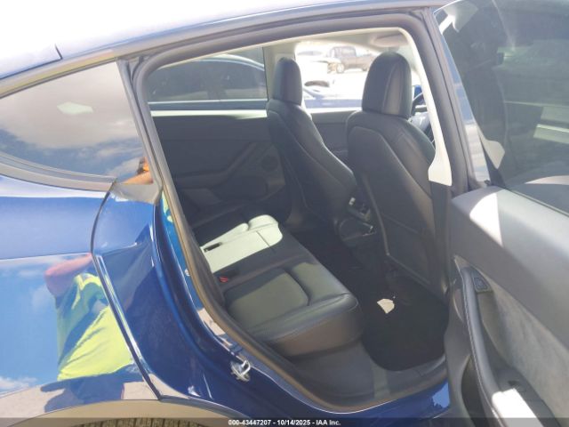 2022 TESLA MODEL Y 7SAYGDEF8NF328815 Photo 7