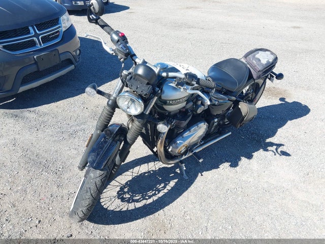 2017 TRIUMPH MOTORCYCLE BONNEVILLE SMTD42HLXHT815981 Photo 1