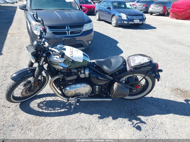 SMTD42HLXHT815981 Triumph Motorcycle Bonneville Bobber
