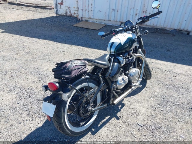 2017 TRIUMPH MOTORCYCLE BONNEVILLE SMTD42HLXHT815981 Photo 3