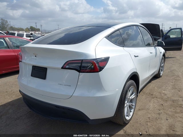Tesla Model Y 2023 7SAYGDEE5PA035557 Image 4
