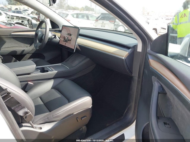 7SAYGDEE5PA035557 Tesla Model Y