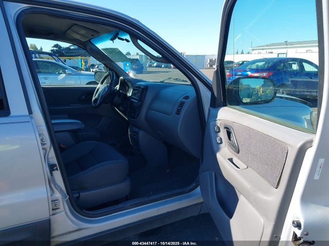2002 FORD ESCAPE 1FMCU04162KB87185 Photo 4