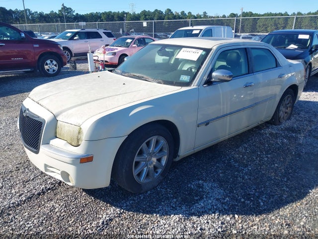 2009 CHRYSLER 300C 2C3KA63T69H587784 Photo 1