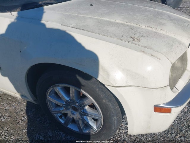 2009 CHRYSLER 300C 2C3KA63T69H587784 Photo 5