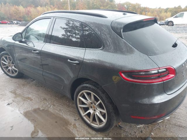 2017 PORSCHE MACAN WP1AB2A51HLB18104 Photo 2