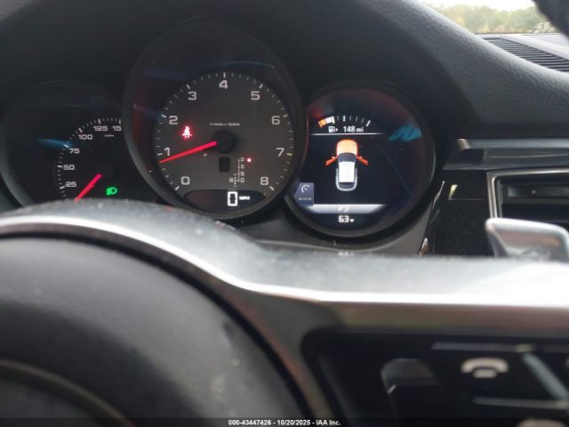 2017 PORSCHE MACAN WP1AB2A51HLB18104 Photo 6