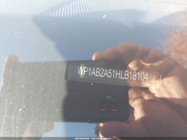 2017 PORSCHE MACAN WP1AB2A51HLB18104 Photo 8