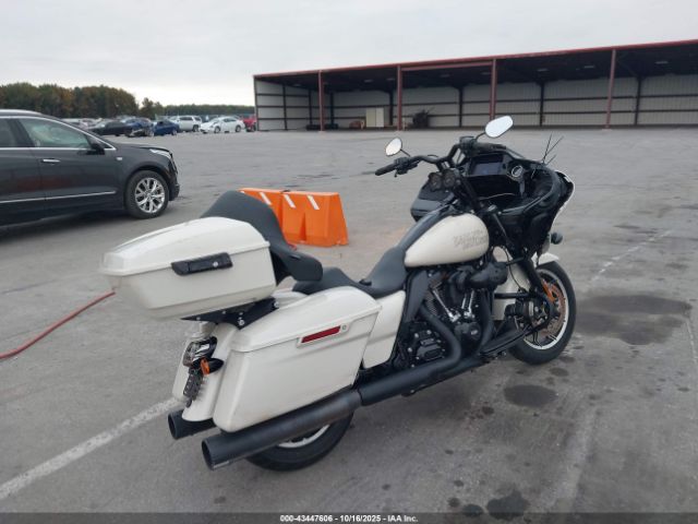 2023 HARLEY-DAVIDSON FLTRXST 1HD1ACL10PB606368 Photo 3