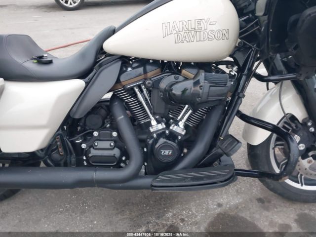 2023 HARLEY-DAVIDSON FLTRXST 1HD1ACL10PB606368 Photo 7