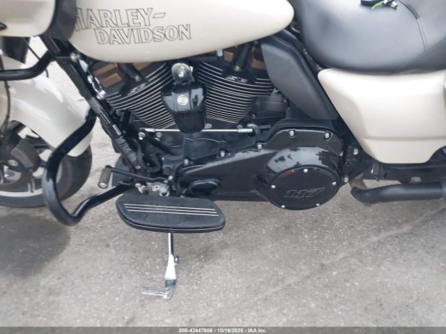 2023 HARLEY-DAVIDSON FLTRXST 1HD1ACL10PB606368 Photo 8