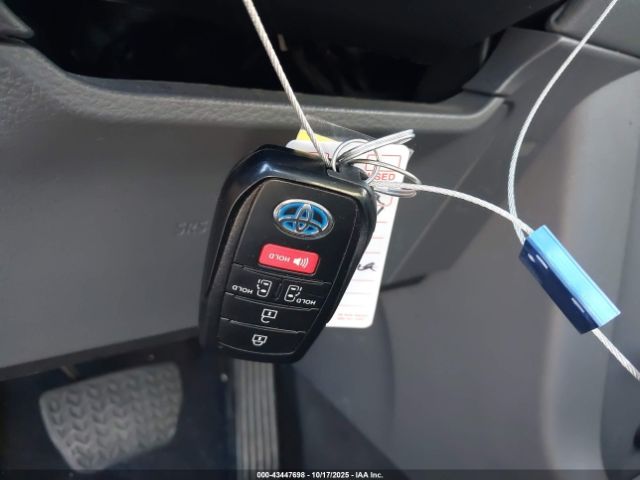 2024 TOYOTA SIENNA 5TDKRKECXRS201072 Photo 10