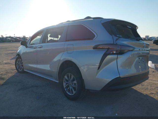 2024 TOYOTA SIENNA 5TDKRKECXRS201072 Photo 2