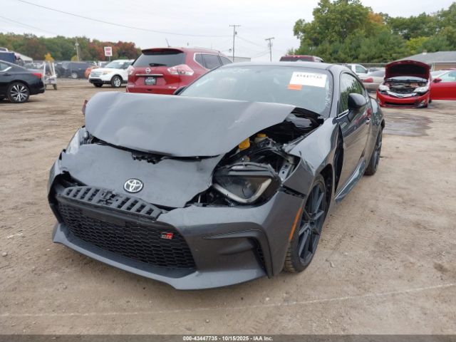 2025 TOYOTA GR86 JF1ZNBE13S8754302 Photo 5