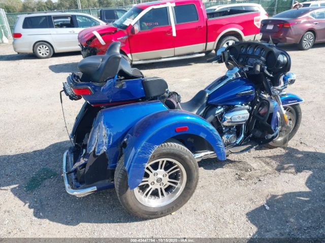 2017 HARLEY-DAVIDSON FLHTCUTG 1HD1MAD10HB852381 Photo 3