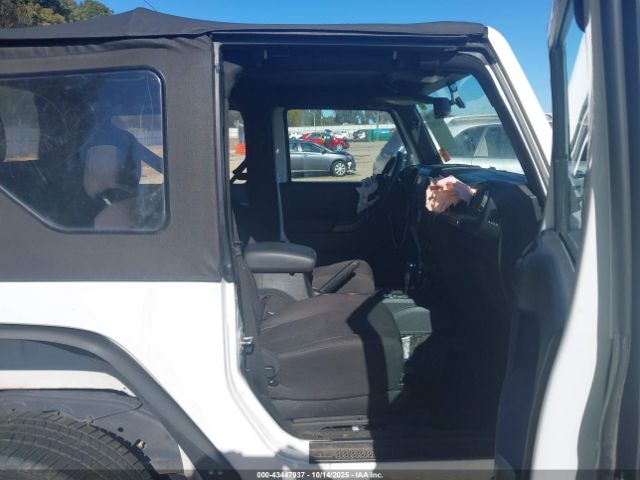 2014 JEEP WRANGLER 1C4AJWAG9EL306927 Photo 4