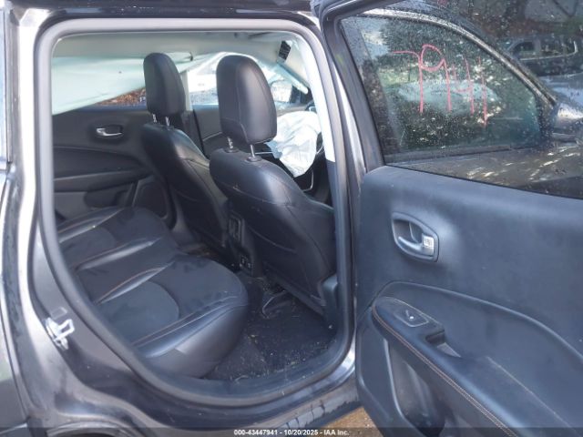 2019 JEEP COMPASS 3C4NJDCB7KT828866 Photo 7