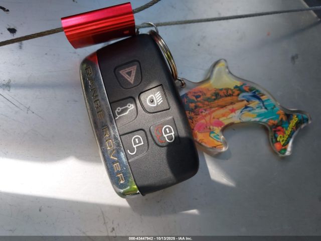 2019 JAGUAR F-PACE SADCJ2FX1KA397519 Photo 10