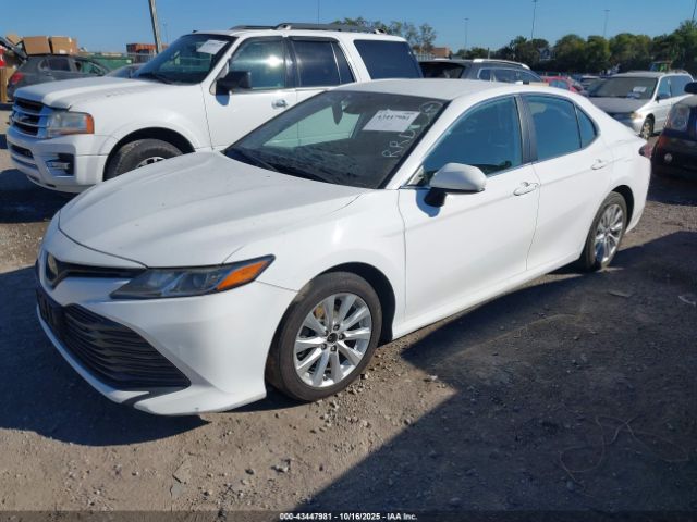2019 TOYOTA CAMRY 4T1B11HK0KU754217 Photo 1