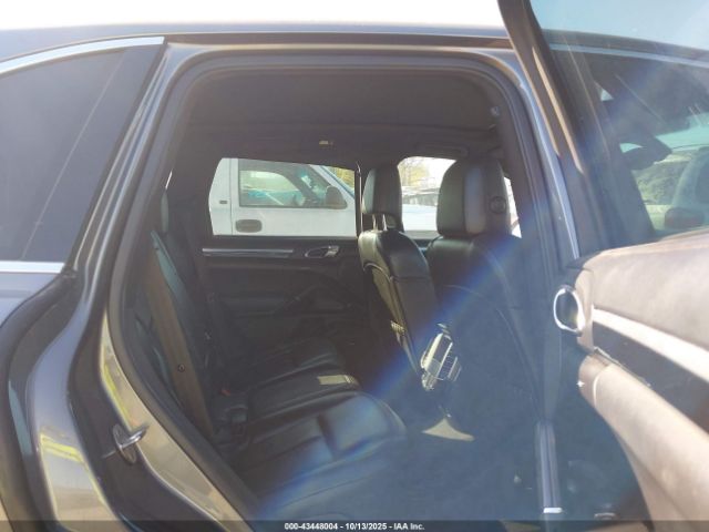 2012 PORSCHE CAYENNE WP1AB2A2XCLA44387 Photo 7