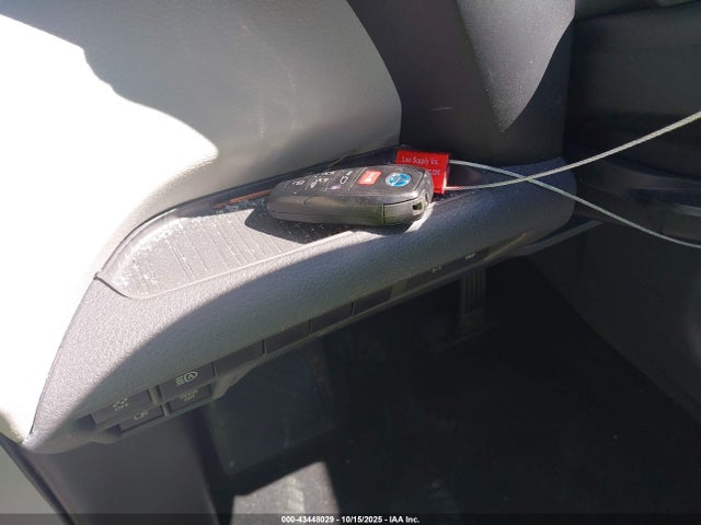 Toyota SIENNA XLE 2021 5TDYRKEC2MS003444 Image 11