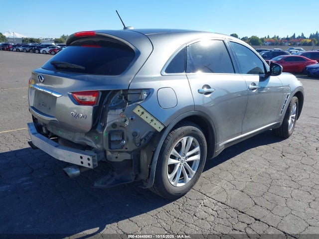 2017 INFINITI QX70 JN8CS1MU8HM141773 Photo 3