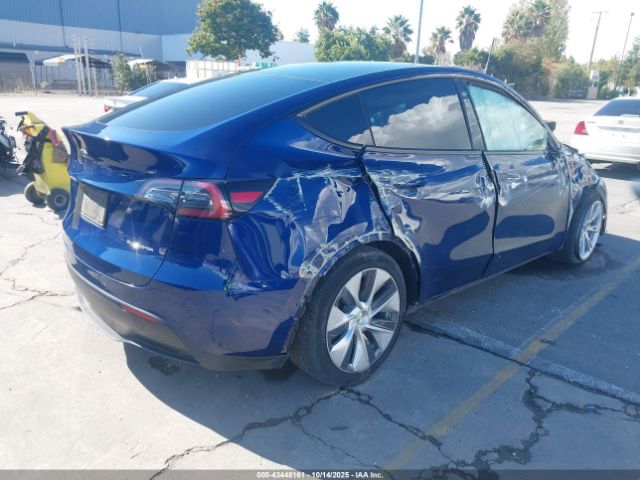 2021 TESLA MODEL Y 5YJYGDEE9MF263895 Photo 3