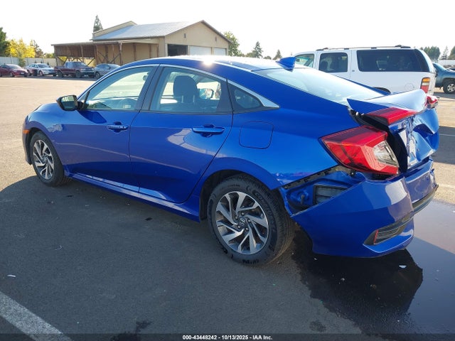 Honda CIVIC EX 2018 2HGFC2F73JH578853 Image 3