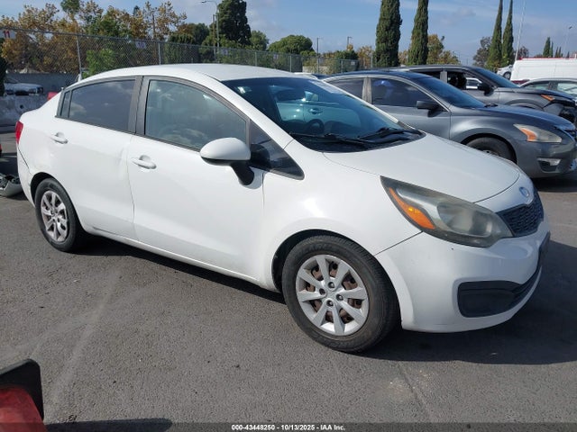 KIA RIO LX 2014 KNADM4A33E6333493 main image