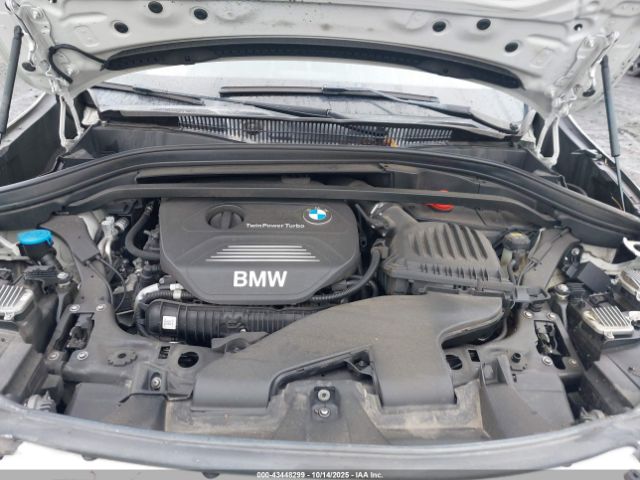 2017 BMW X1 WBXHT3C3XH5F86602 Photo 9