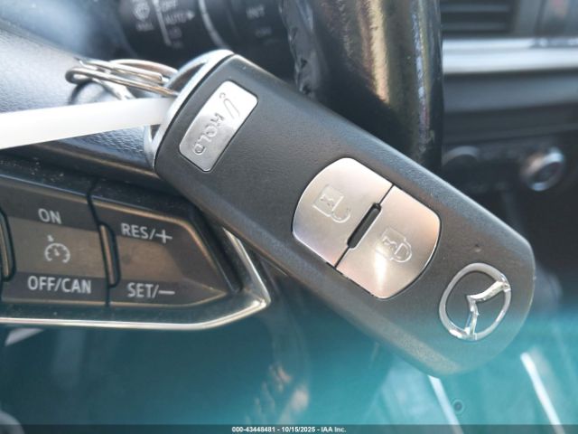 2018 MAZDA MAZDA3 3MZBN1L37JM164248 Photo 10