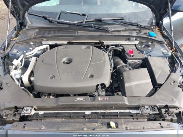 2022 VOLVO V60 CROSS COUNTRY YV4102WK4N2092733 Photo 9