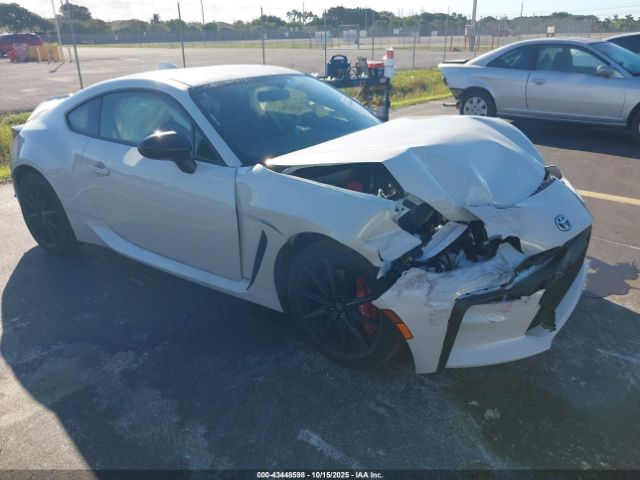 2025 TOYOTA GR86 JF1ZNBE19S8755437