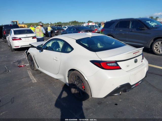 2025 TOYOTA GR86 JF1ZNBE19S8755437 Photo 2